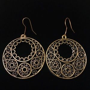 🔥3/$25 Antique Goldtone Fashion Earrings EUC